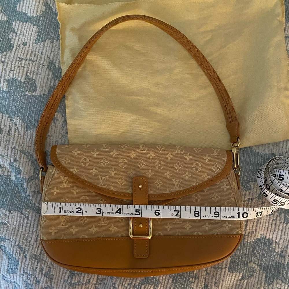 Louis Vuitton handbag - Picture 9 of 12